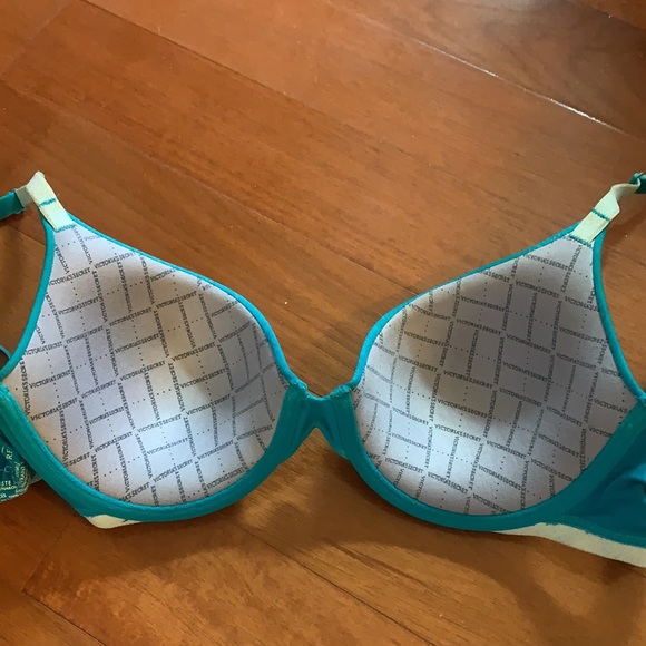 VS Uplift Semi Demi Bra - Picture 4 of 4